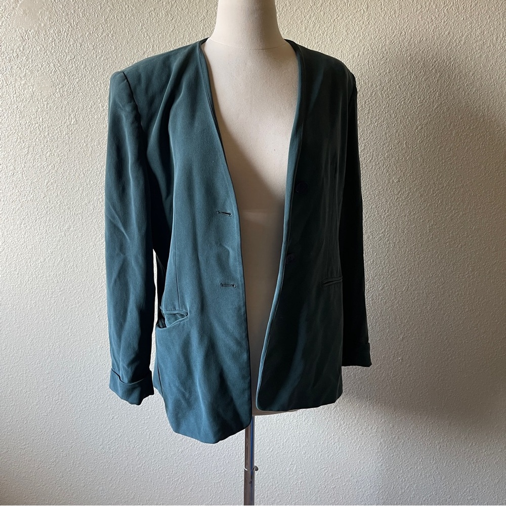 Vintage 90s jones New York silk green blazer jacket women’s s. 10